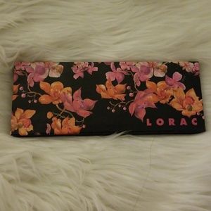 LORAC ENCHANTING ELEGANCE PALETTE